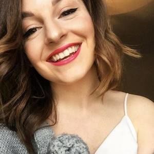 Meet your Posher, Carolyn